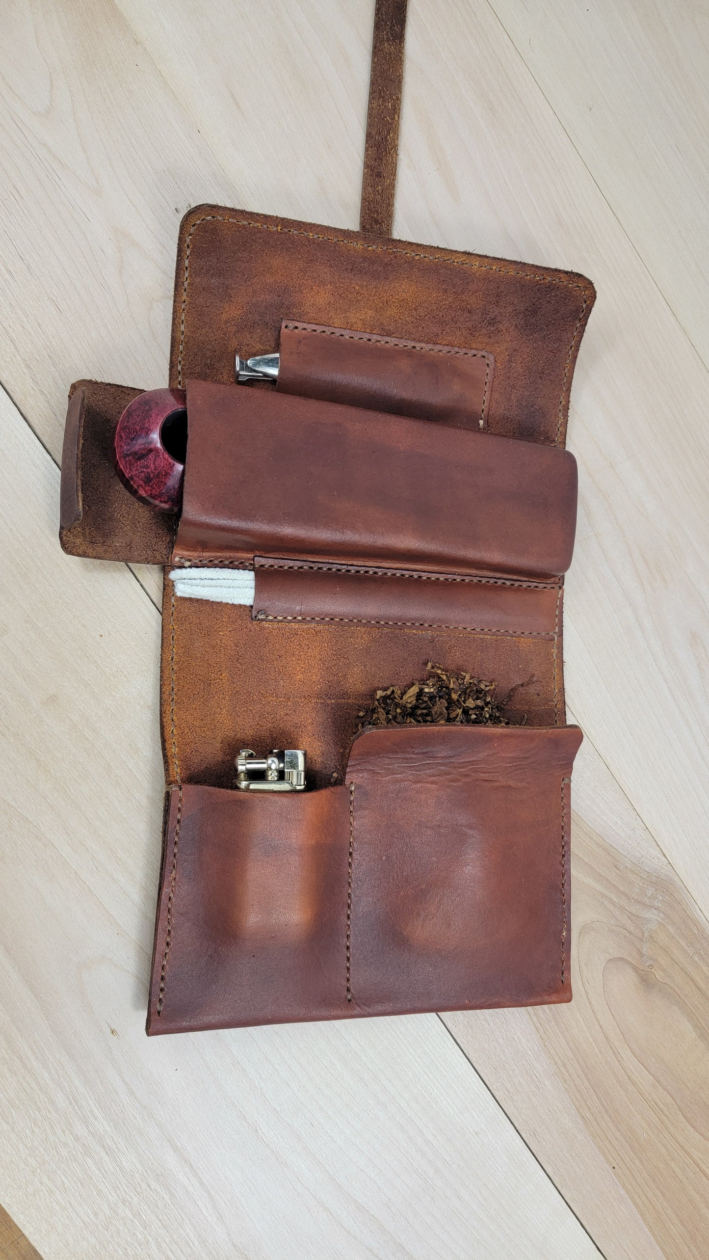 Veg-tan Leather Pipe Roll